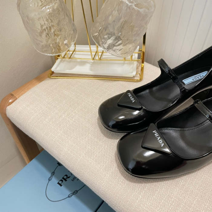 Women flat shoes, size 35-40, with box, SS60-1281-1286