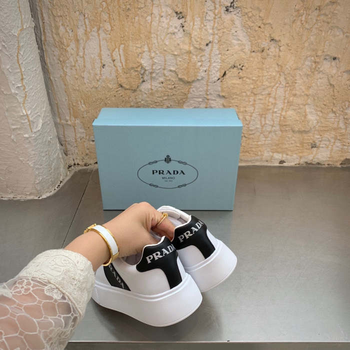 Women flat sneakers shoes, size 35-40, with box, SS70-1160-1161