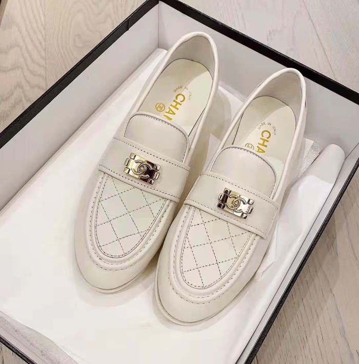 Women flat shoes, size 35-40, with box, SS70-1147-1149