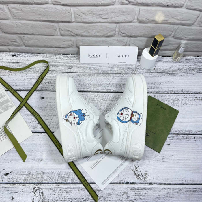 Women flat sneakers shoes, size 35-40, with box, SS70-1135