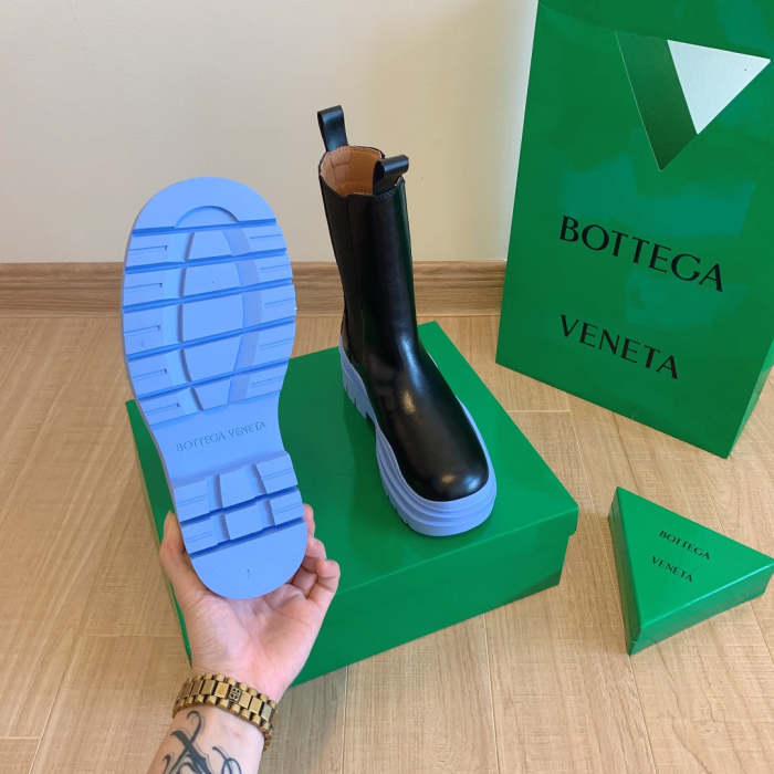 women boot shoes, size 35-40, with box, SS80-304