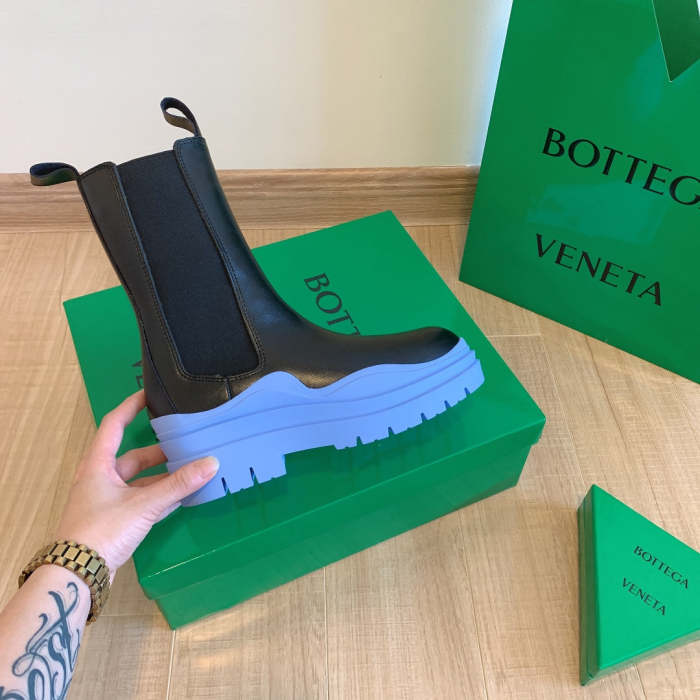 women boot shoes, size 35-40, with box, SS80-304
