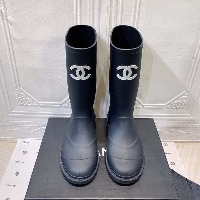 women boot shoes, size 35-40,  with box, SS88-385