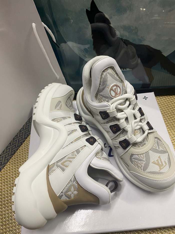 women flat sneakers shoes, size 35-41, with box , SS110-163