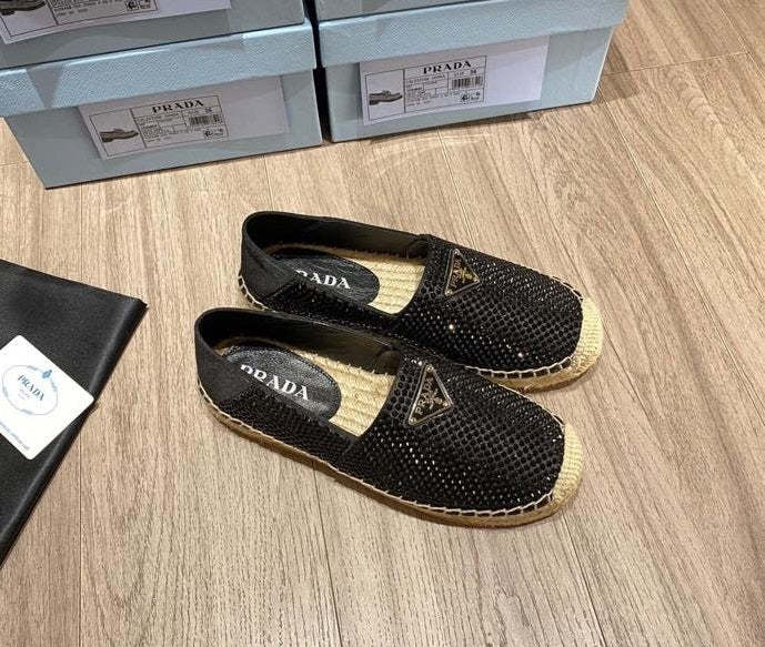 Top Quality Women flat rhinestones shoes, size 35-42, with box , SS110-169