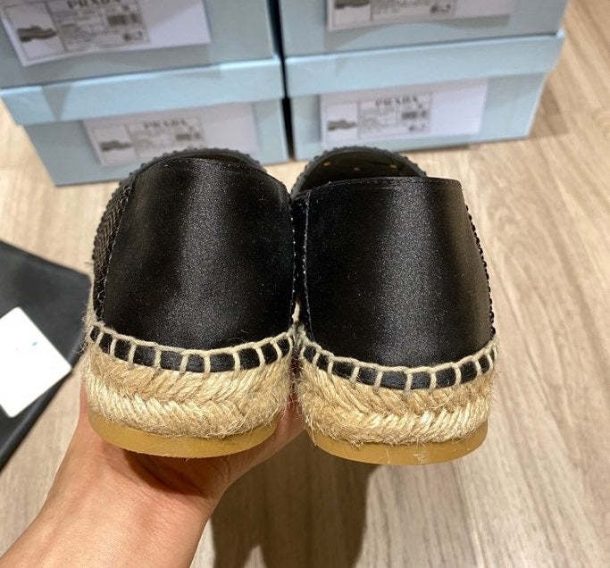 Top Quality Women flat rhinestones shoes, size 35-42, with box , SS110-169