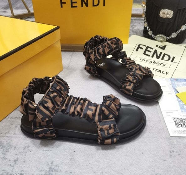 women sandals, size 35-43,with box, SS80-363