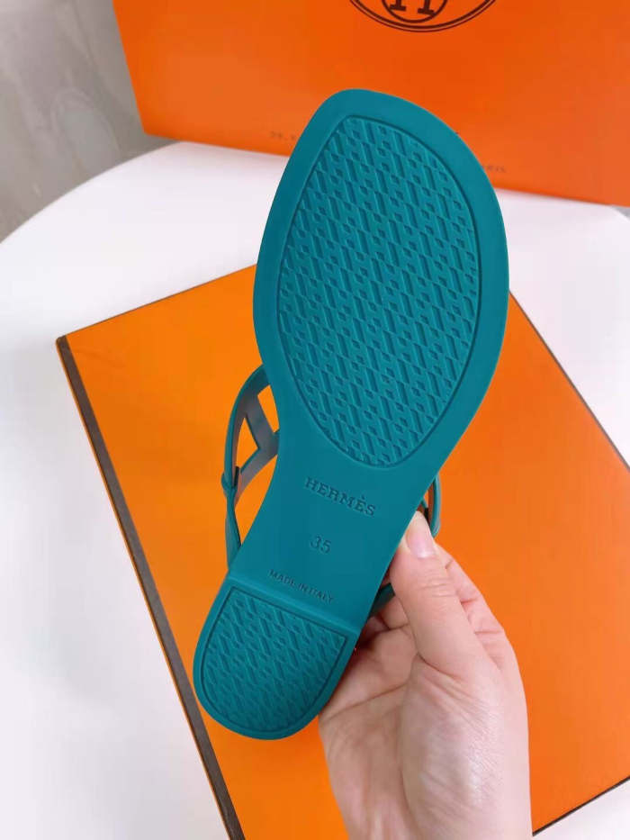 Flat leather sandals slippers , size 35-41  , with box,  SS50-875-880
