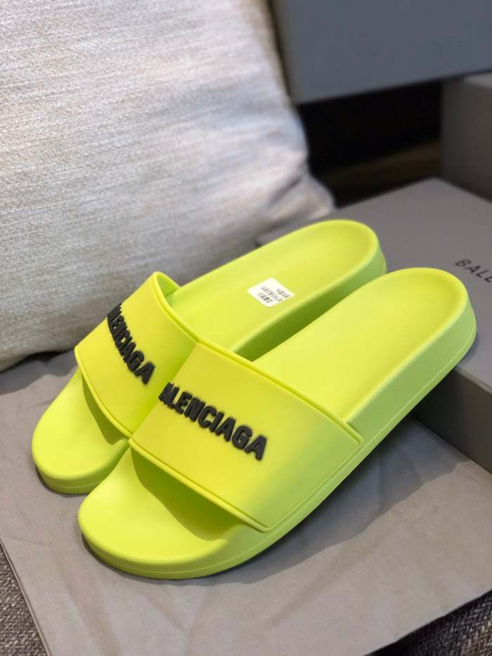 Flat leather sandals slippers , size 35-40  , with box,  SS50-893-898