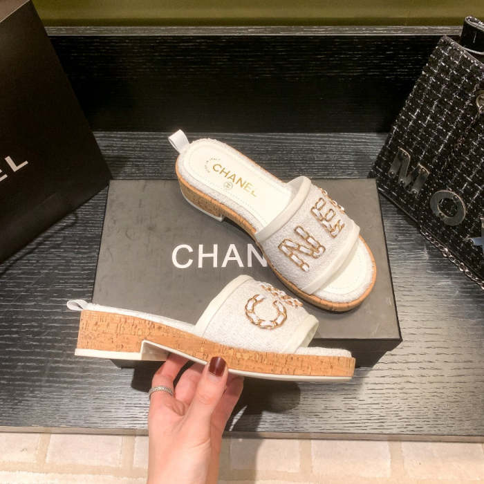 Flat leather sandals slippers , size 34-40 , with box, SS60-1320-1324