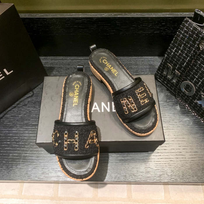Flat leather sandals slippers , size 34-40 , with box, SS60-1320-1324