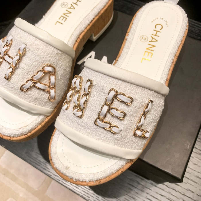 Flat leather sandals slippers , size 34-40 , with box, SS60-1320-1324
