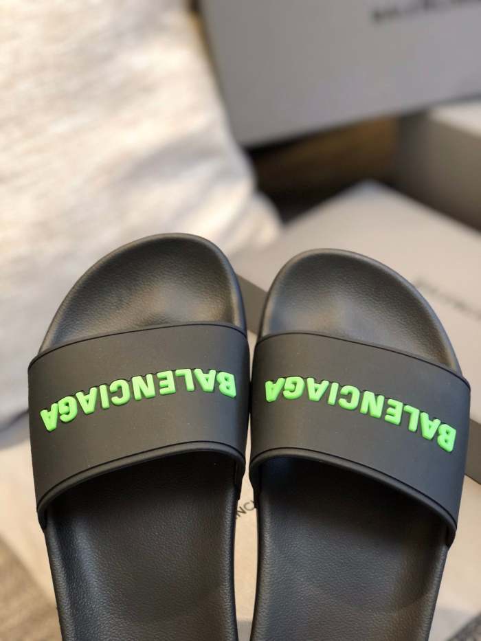 Flat leather sandals slippers , size 35-40  , with box,  SS50-893-898