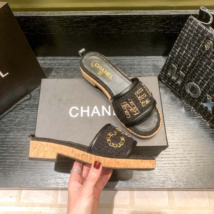 Flat leather sandals slippers , size 34-40 , with box, SS60-1320-1324