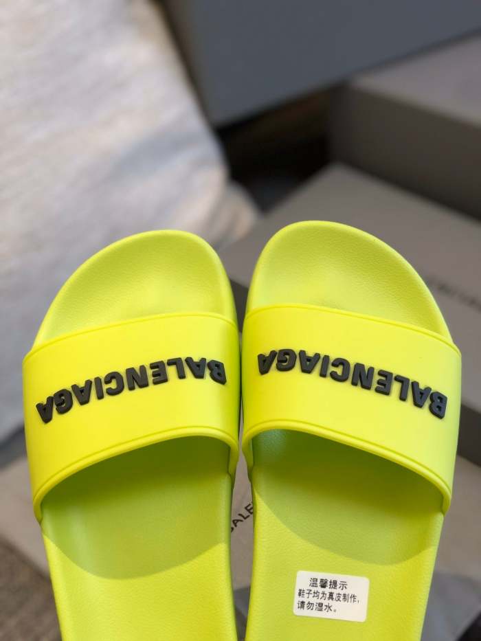 Flat leather sandals slippers , size 35-40  , with box,  SS50-893-898