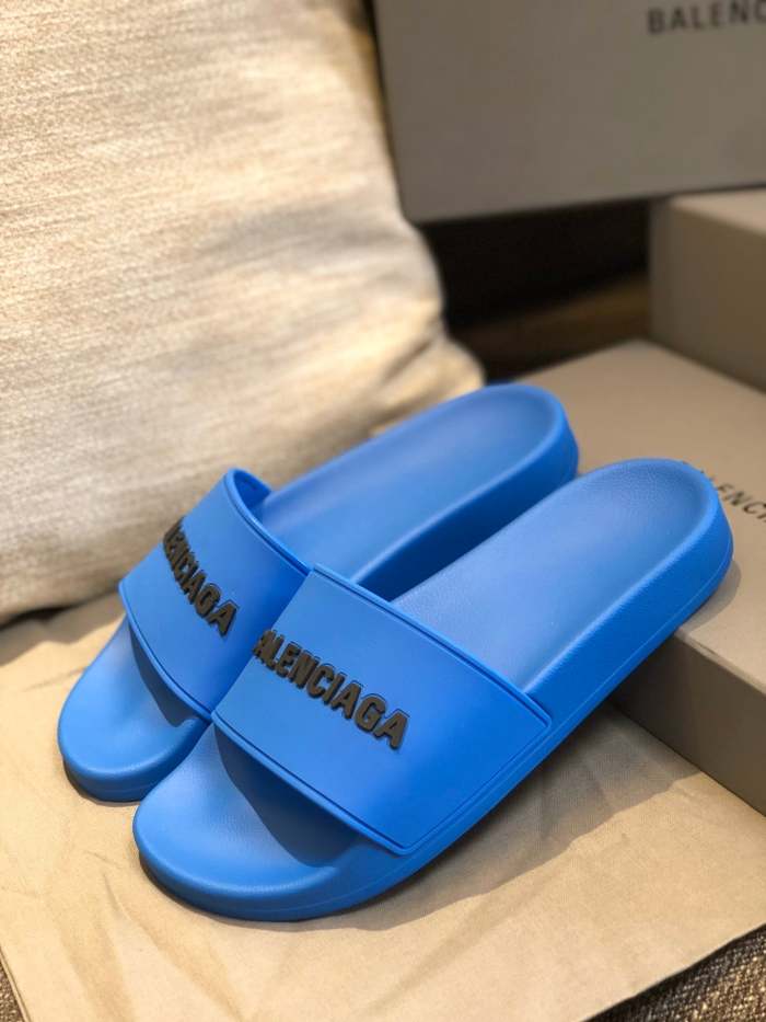 Flat leather sandals slippers , size 35-40  , with box,  SS50-893-898