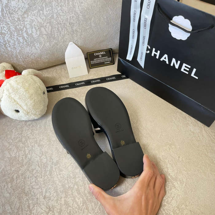 Flat leather sandals slippers , size 34-41 , with box, SS60-1353-1354