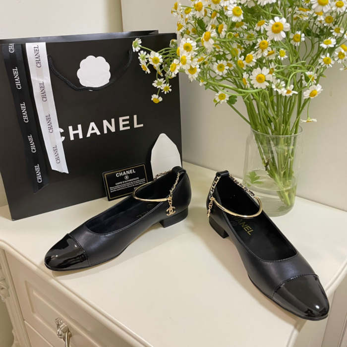Women flat shoes ,size 35-40,with box, SS60-1340-1341
