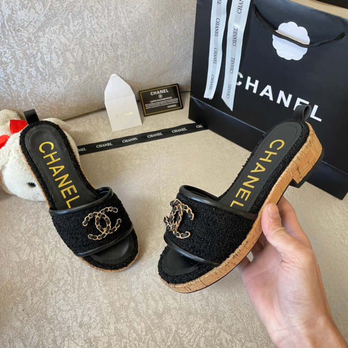 Flat leather sandals slippers , size 34-41 , with box, SS60-1345-1348