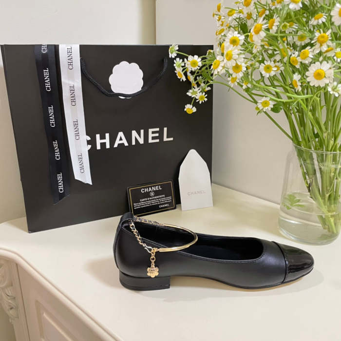Women flat shoes ,size 35-40,with box, SS60-1340-1341