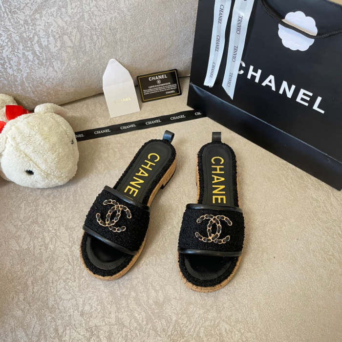 Flat leather sandals slippers , size 34-41 , with box, SS60-1345-1348