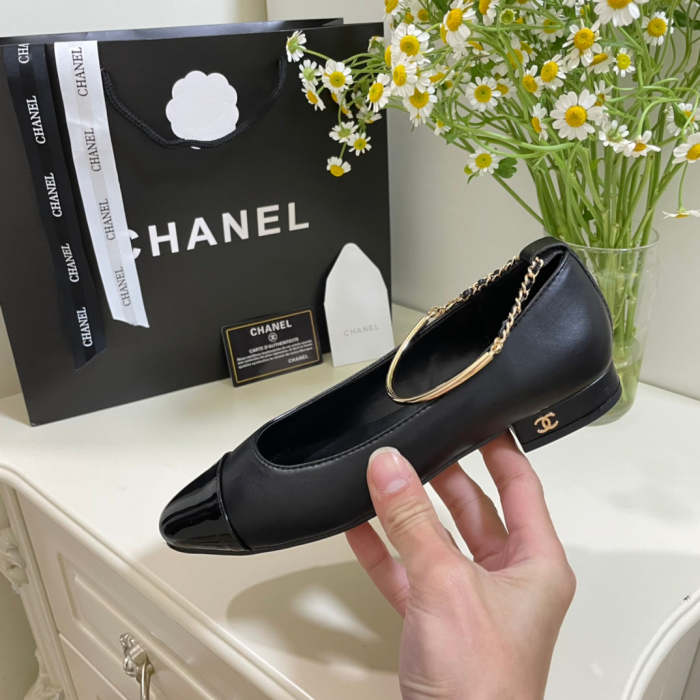 Women flat shoes ,size 35-40,with box, SS60-1340-1341