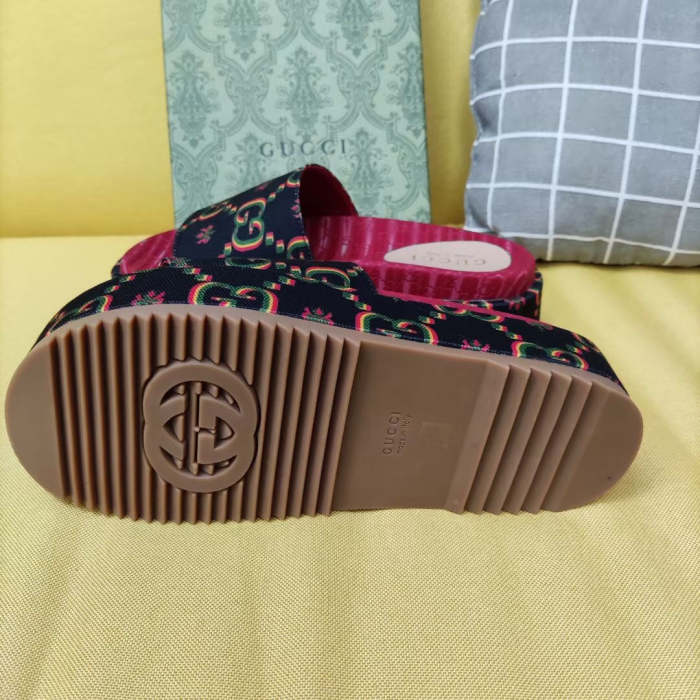 Flat leather sandals slippers , size 34-44 , with box, SS60-1397