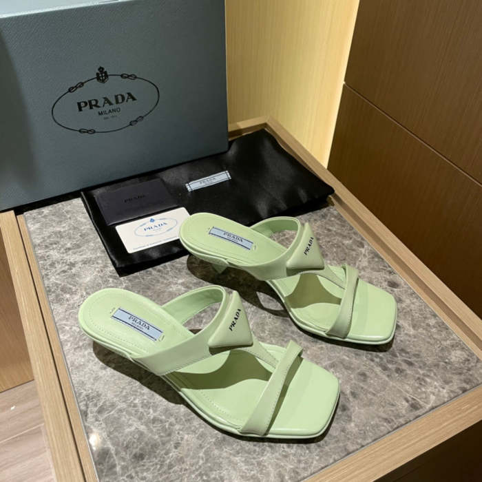 Flat leather sandals slippers , size 35-40 , with box, SS60-1384-1389