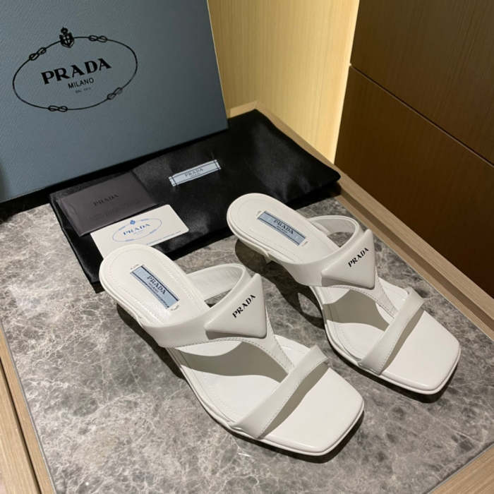 Flat leather sandals slippers , size 35-40 , with box, SS60-1384-1389