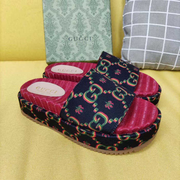 Flat leather sandals slippers , size 34-44 , with box, SS60-1397
