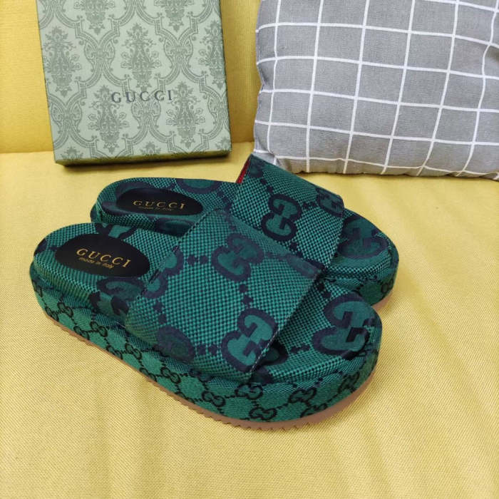 Flat leather sandals slippers , size 34-44 , with box, SS60-1395