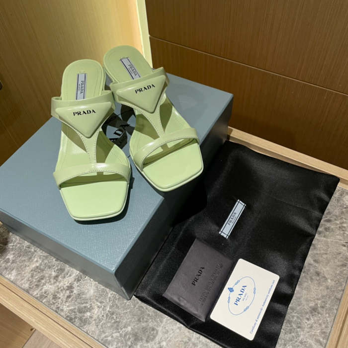 Flat leather sandals slippers , size 35-40 , with box, SS60-1384-1389