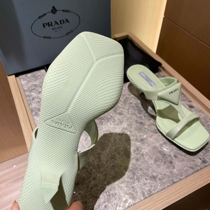 Flat leather sandals slippers , size 35-40 , with box, SS60-1384-1389