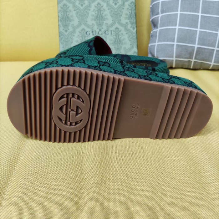 Flat leather sandals slippers , size 34-44 , with box, SS60-1395