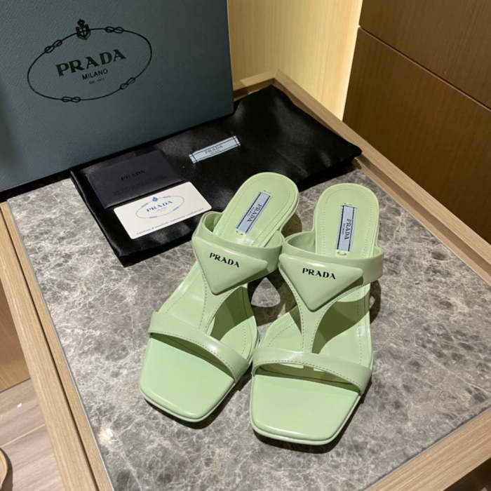 Flat leather sandals slippers , size 35-40 , with box, SS60-1384-1389