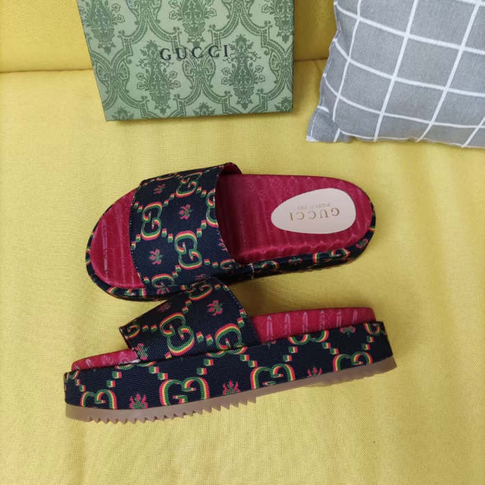 Flat leather sandals slippers , size 34-44 , with box, SS60-1397