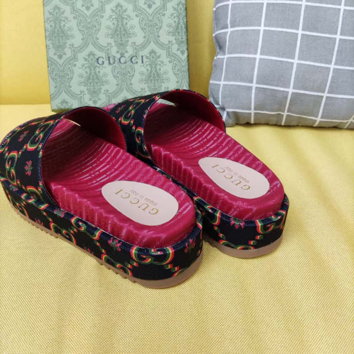 Flat leather sandals slippers , size 34-44 , with box, SS60-1397