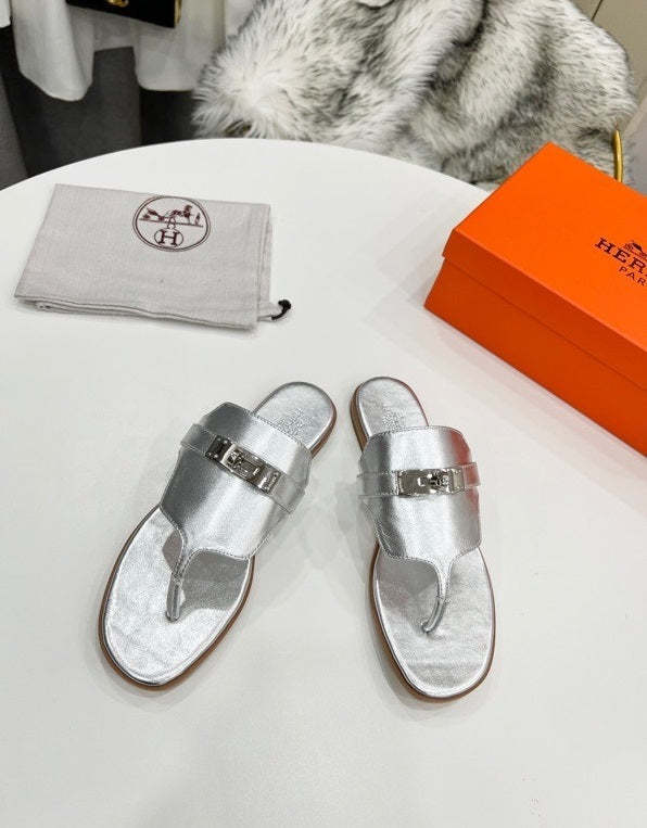Flat leather sandals slippers , size 35-44 ,with box, SS70-1202-1207