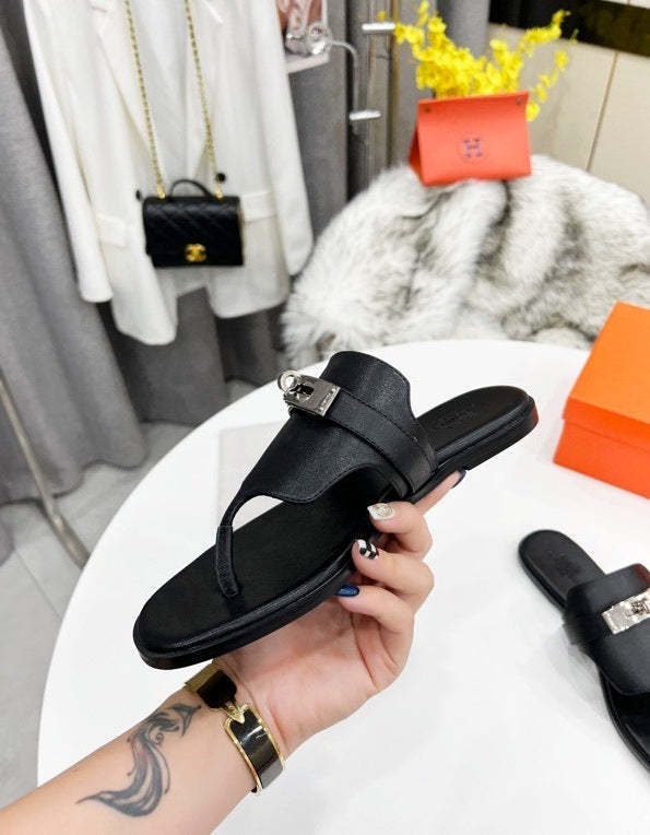 Flat leather sandals slippers , size 35-44 ,with box, SS70-1202-1207