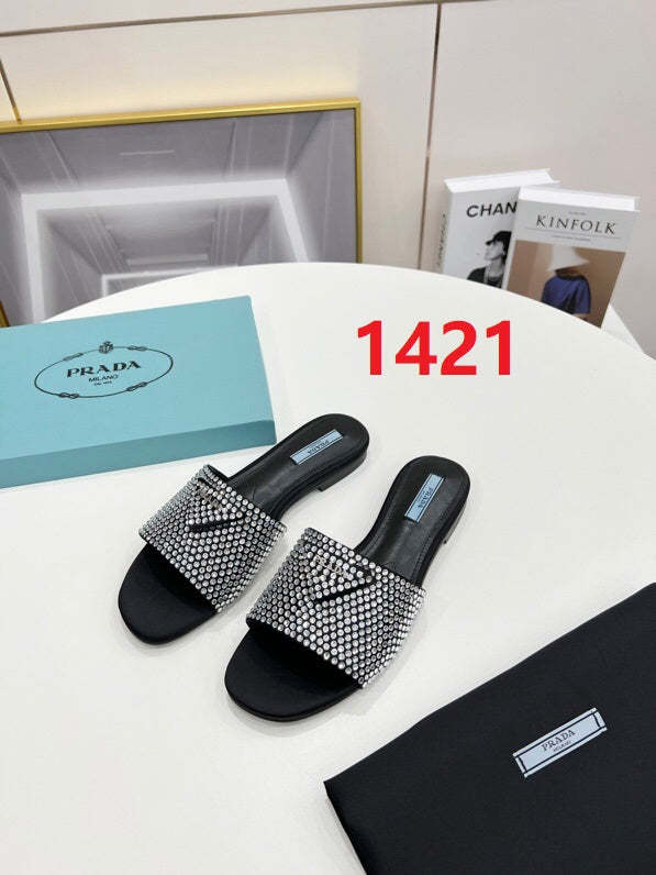 Flat leather sandals slippers , size 35-40 ,with box, SS60-1421-1422