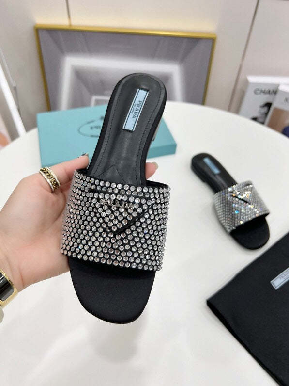 Flat leather sandals slippers , size 35-40 ,with box, SS60-1421-1422