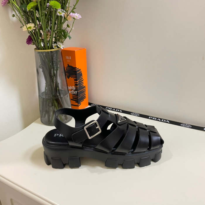 Flat leather sandals slippers , size 35-41 ,with box, SS70-1249-1250
