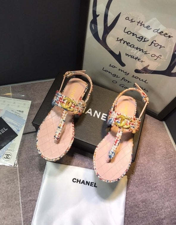 Flat leather sandals slippers , size 35-40 ,with box, SS70-1224-1225
