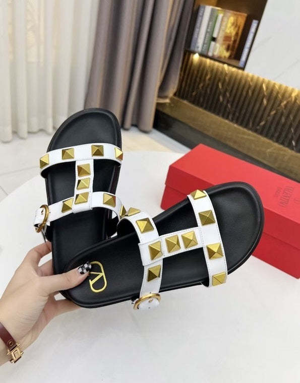 Flat leather sandals slippers , size 35-40 ,with box, SS70-1226-1231