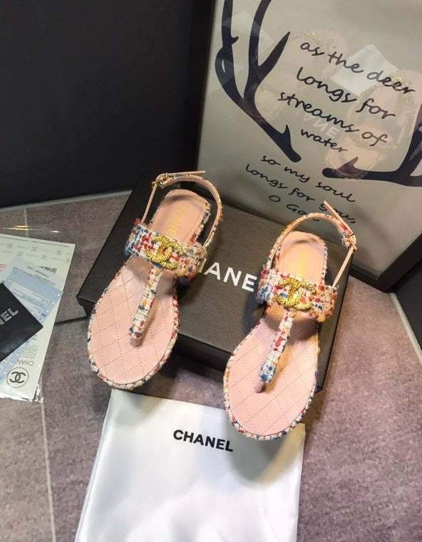 Flat leather sandals slippers , size 35-40 ,with box, SS70-1224-1225