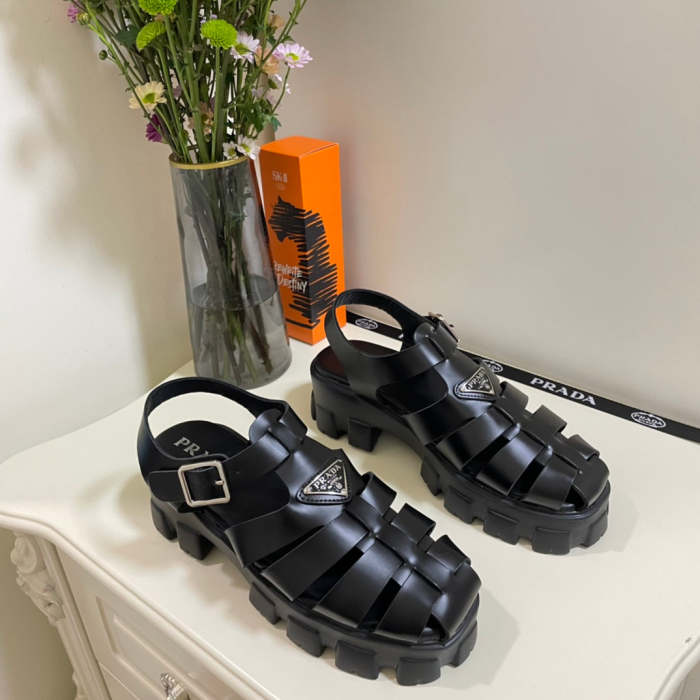 Flat leather sandals slippers , size 35-41 ,with box, SS70-1249-1250