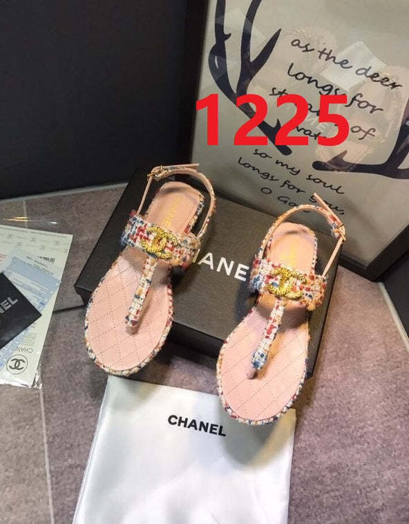 Flat leather sandals slippers , size 35-40 ,with box, SS70-1224-1225