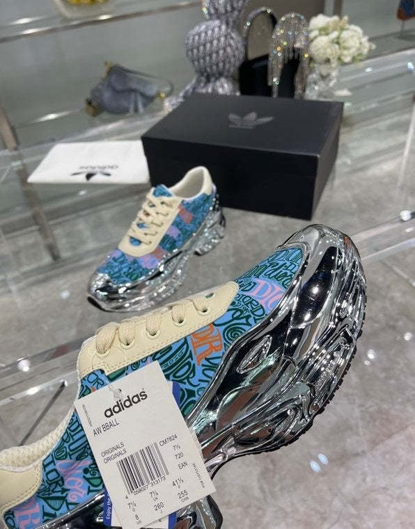 women men flat sneakers shoes, size 35-45, with box , SS138-38-44