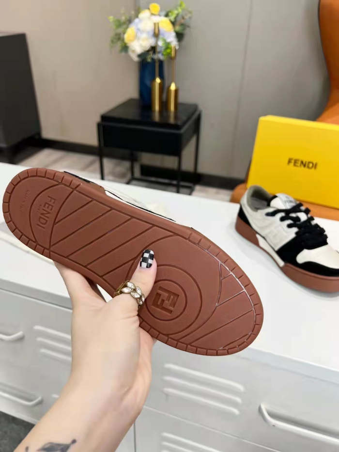 women men flat sneakers shoes, size 35-44, with box , SS110-202-205