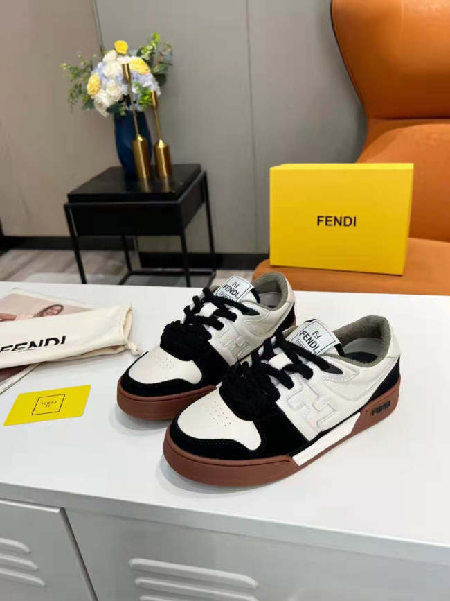 women men flat sneakers shoes, size 35-44, with box , SS110-202-205